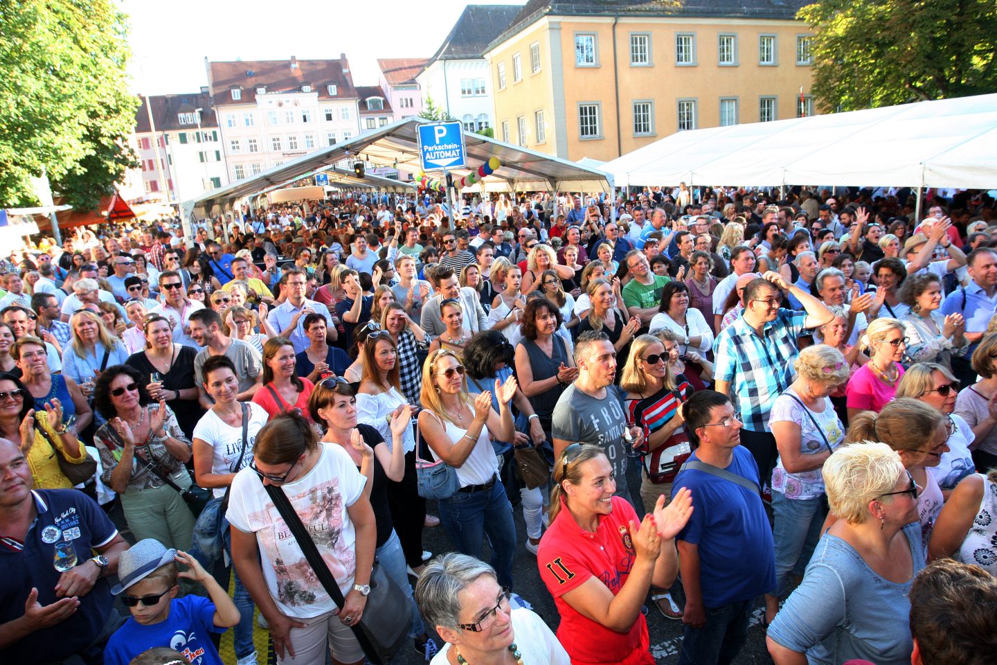 Konstanzer Weinfest 2025: 4 Tage voller Wein, Musik und Lebensfreude – mitten in der Altstadt!
