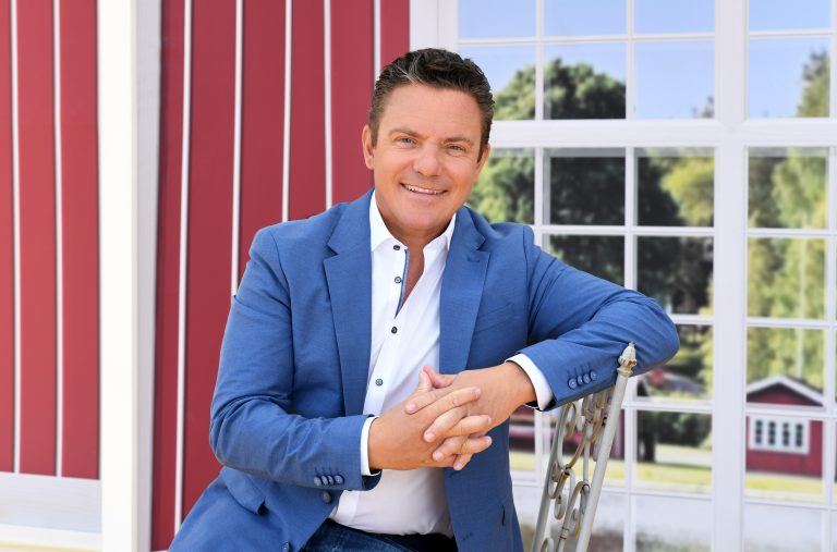 „Immer wieder sonntags“: Stefan Mross singt für verstorbene Mutter – Tränen, Gänsehaut und Standing Ovations beim Saisonfinale