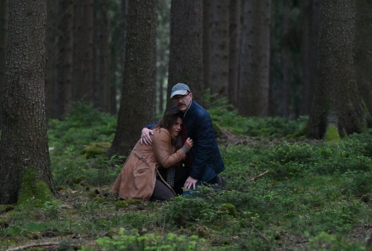 Erzgebirgskrimi – Familienband: Baby im Stollen, Mord, Familiendrama