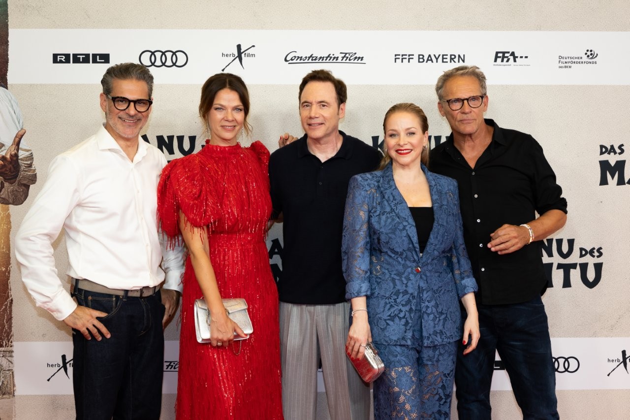 Bully ist zurück! „Das Kanu des Manitu“ feiert glanzvolle Weltpremiere in München AR1 2627
