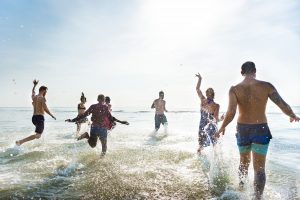 Gefahren am See? Mit diesen Tipps wird der Badetag zum sorgenfreien Vergnügen