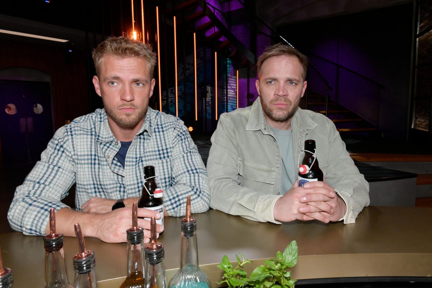 GZSZ heute 13.08: Zerbricht Matildas Liebe zu Julian? Chemoschock für Tobias – und ein neues Traumpaar! B09BB