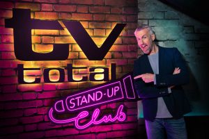 TV total ist wieder da – und Sebastian Pufpaff bringt heute Abend direkt den nächsten Kracher