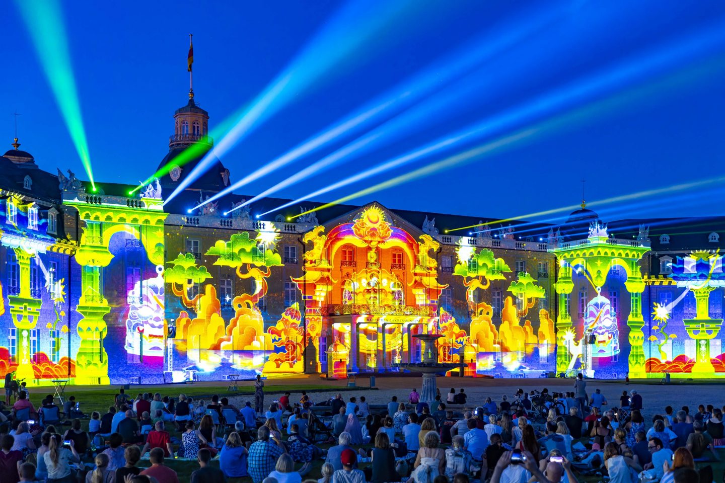 Europas größtes Medienkunstwerk begeistert 290.000 Besucher