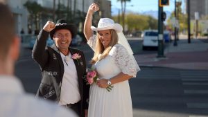 „Bella Italia – Camping auf Deutsch“ goes USA: Hochzeit in Las Vegas, Delfin-Drama und Liebesabenteuer in der neuen Folge