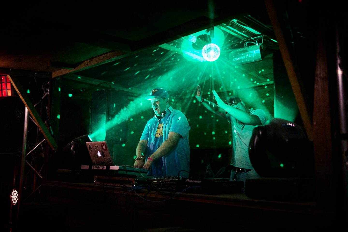 Konstanzer Seenachtfest 2025: Tickets, Programm und Feuerwerk – Alles, was Besucher für die magische Nacht am 9. August wissen müssen konstanz seenachtfest musik dj abend 02 copyright mtk hari pulko