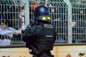 Vor Bundesligastart: Polizei warnt vor neuer Gewaltwelle in Stadien: „Ohne uns geht es nicht“
