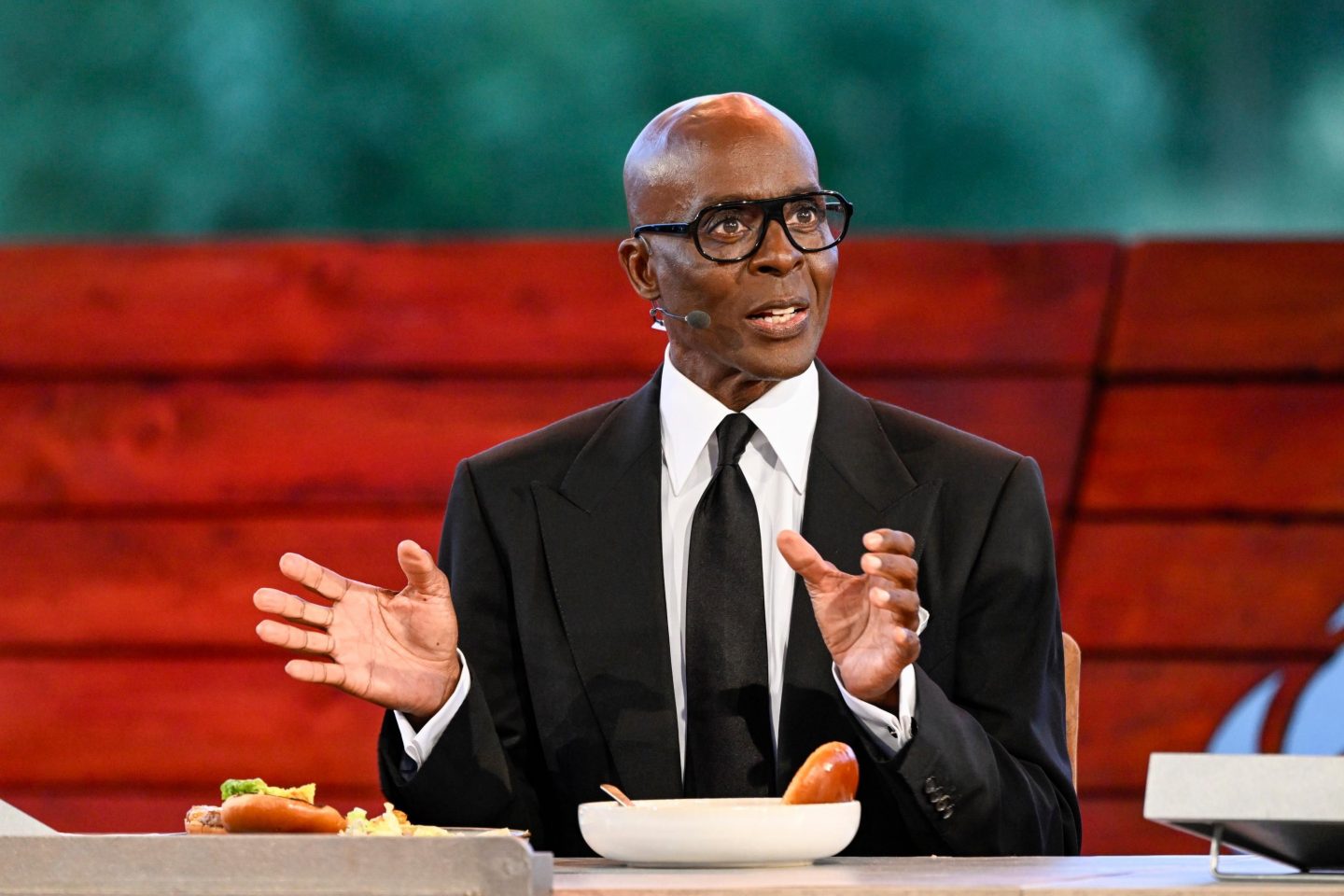 „Grill den Henssler Sommer-Special“ heute: Bruce Darnell sorgt für Glamour – und Henssler landet im kalten Wasser!