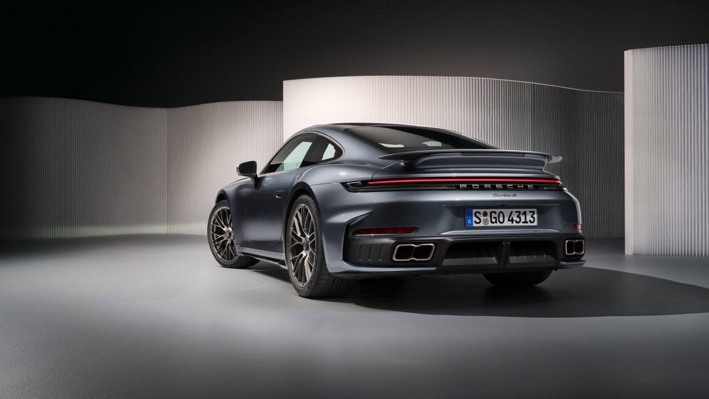 Stärkster 911 aller Zeiten: Porsche zeigt neuen Turbo S mit 711 PS – Hybrid-Power, Rekordzeit und exklusives Design 323857 6000x3376