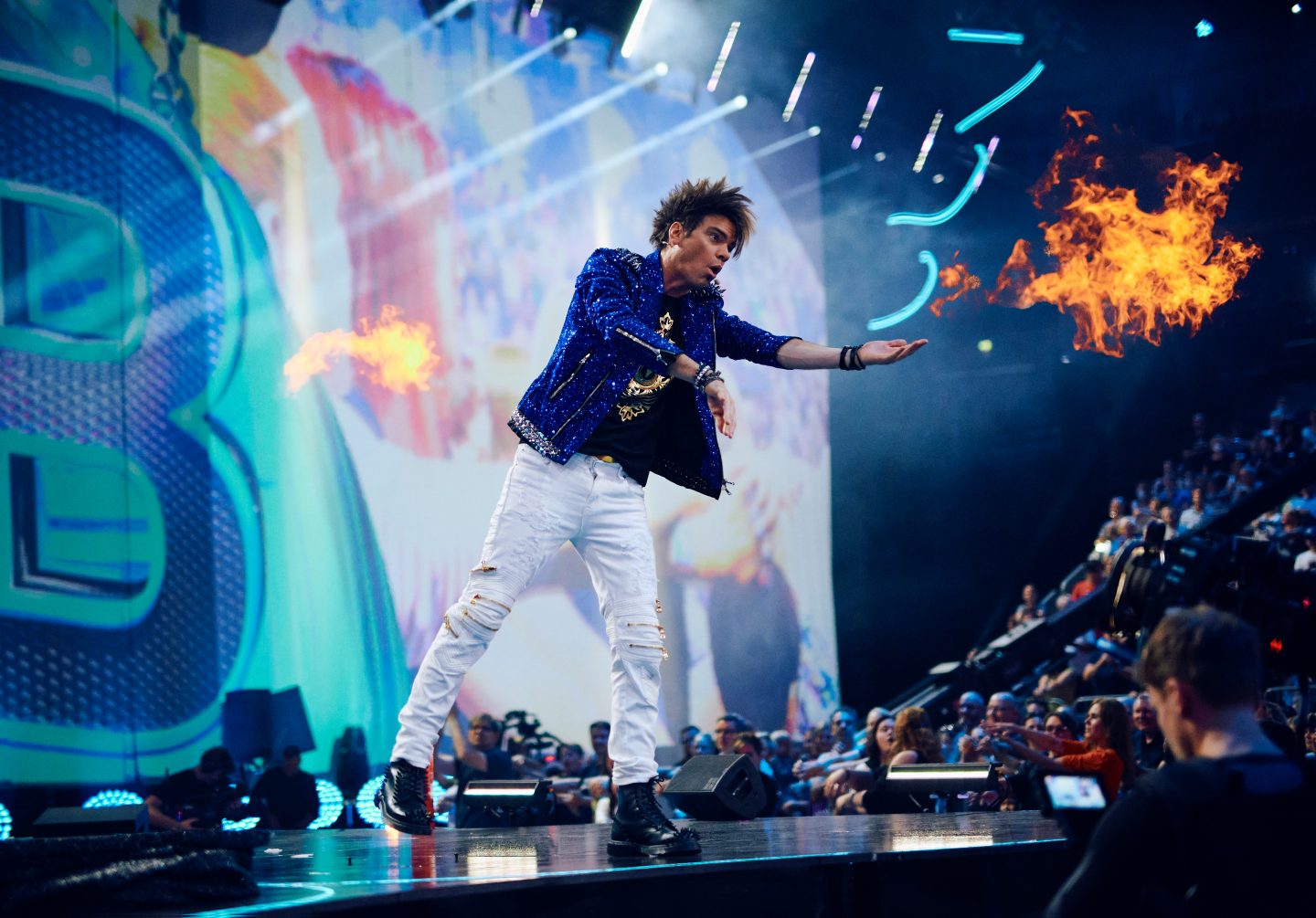 „Mensch, überleg doch mal!“ – Zauberstar Chris Ehrlich ermahnt rauchende Crew