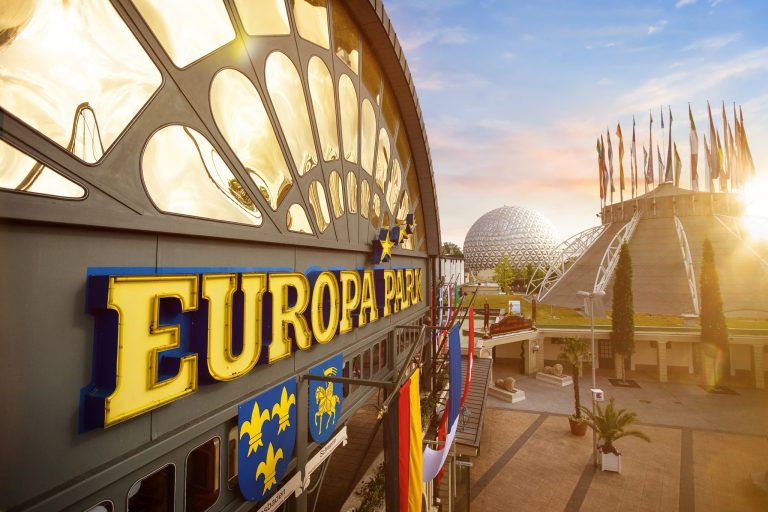 Europa-Park schafft das Unglaubliche: Zum 10. Mal bester Freizeitpark der Welt!