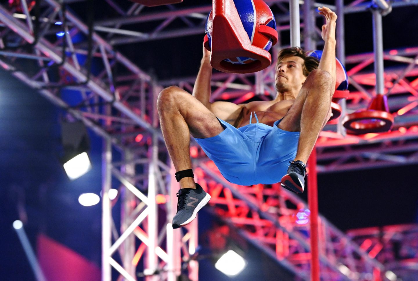 Start für Staffel 10! „Ninja Warrior Germany“ geht in die Jubiläumsrunde – Buschis Absied und alles zu Ablauf, Regeln & Athleten 8A9D8