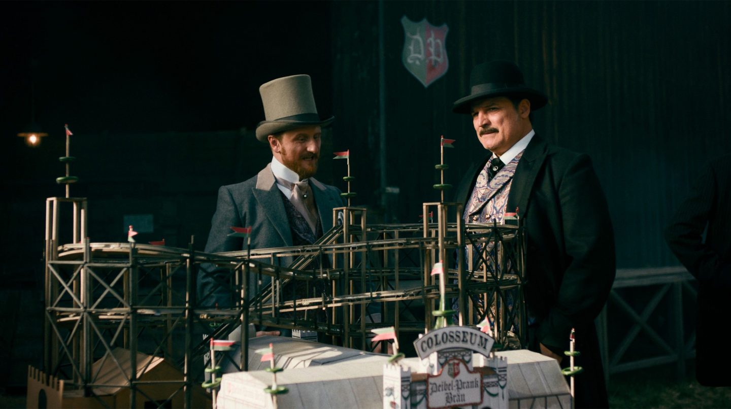 Oktoberfest 1905: Liebe, Intrigen und ein tödliches Duell – ARD zeigt alle Folgen heute an einem Stück