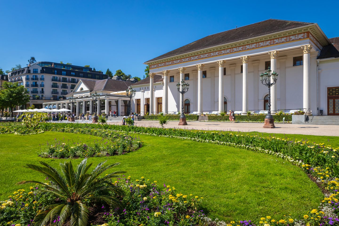 Wie im Märchen: 10 der schönsten Altstädte in Baden-Württemberg 8 Wie im Märchen: 10 der schönsten Altstädte in Baden-Württemberg Baden Baden Kurhaus Sommer c Baden Baden Kur Tourismus GmbH N. Dautel