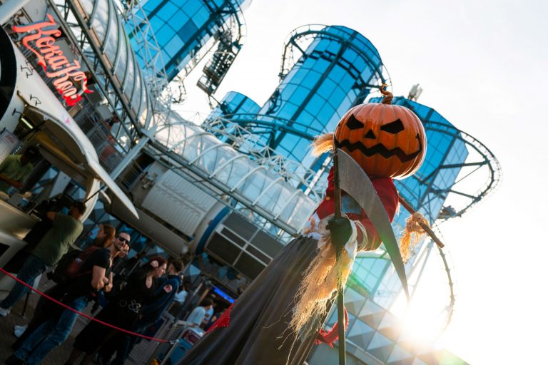 Europa-Park im Oktober: Grusel, Genuss und jede Menge Highlights
