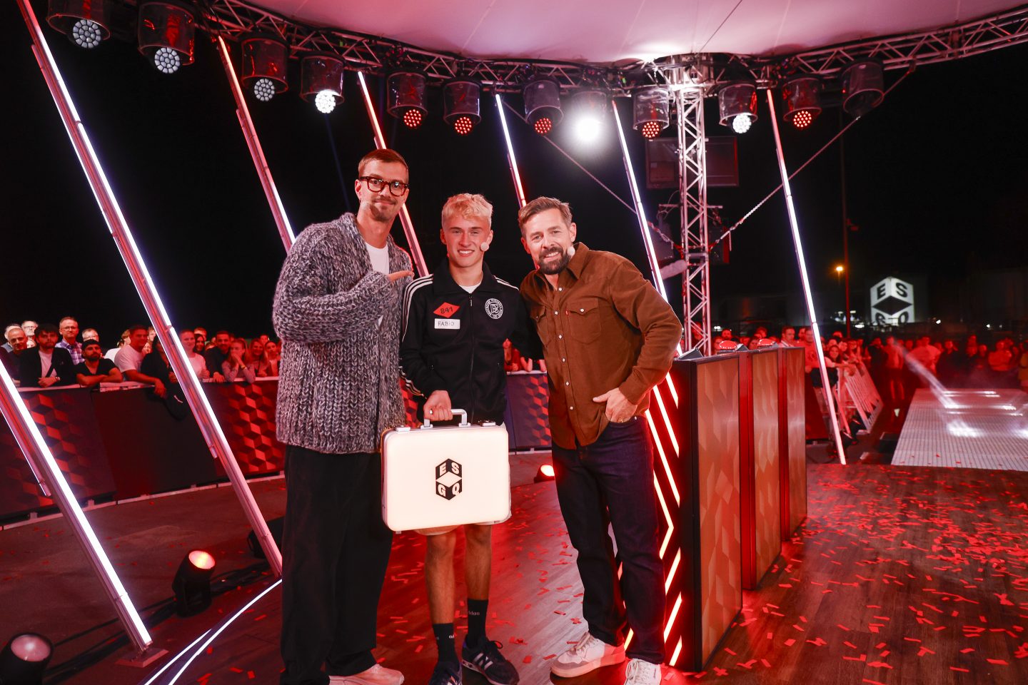 Jack-Pott für ProSieben: „Ein sehr gutes Quiz“ startet stark – Fabio (18) knackt 90.000 Euro in Duisburg!