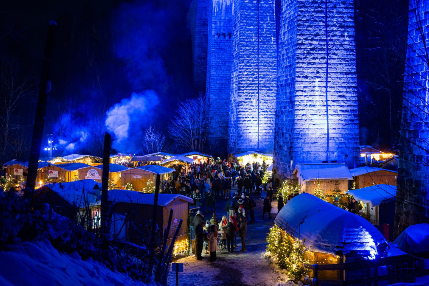 Vorverkauf für Weihnachtsmarkt in der Ravennaschlucht startet bald – was Besucher jetzt wissen müssen Weihnachtsmarkt in der Ravennaschlucht 1