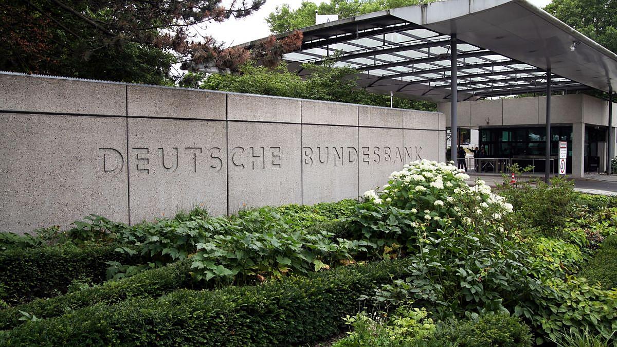 Bundesbank in Frankfurt fordert Maßnahmen gegen Wirtschaftsschwäche