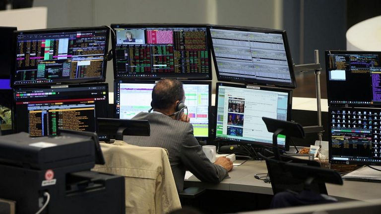 Dax in Frankfurt am Mittag im Plus: Tech-Titel führen an