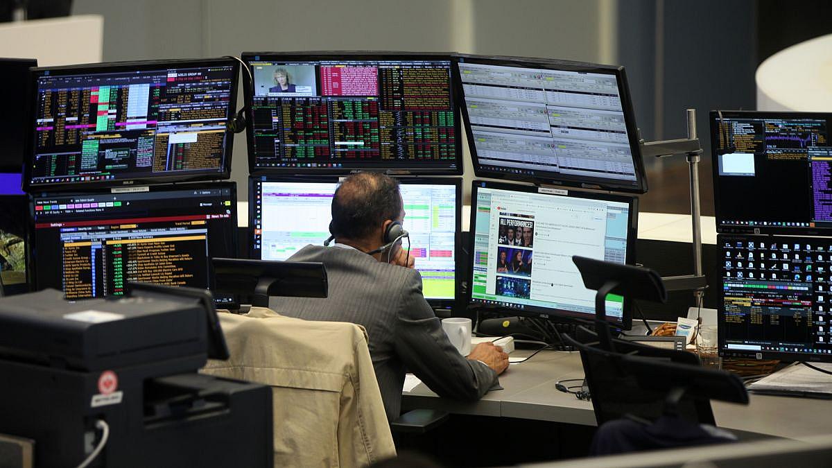 Dax in Frankfurt am Mittag im Plus: Tech-Titel führen an
