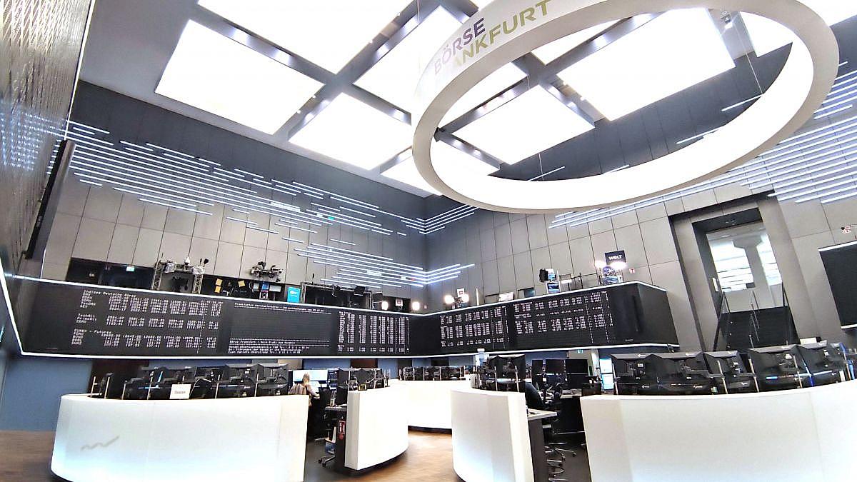 Dax in Frankfurt Mittwochmittag weiter im Minus