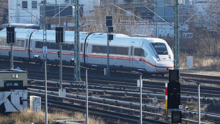 Bundesverkehrsminister dämpft Pünktlichkeitsziele für den Fernverkehr in Berlin
