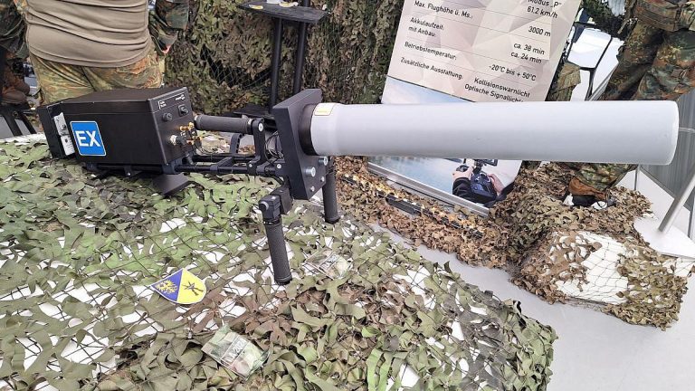 Dobrindt fordert Bundeswehreinsatz im Inneren für Drohnenabwehr