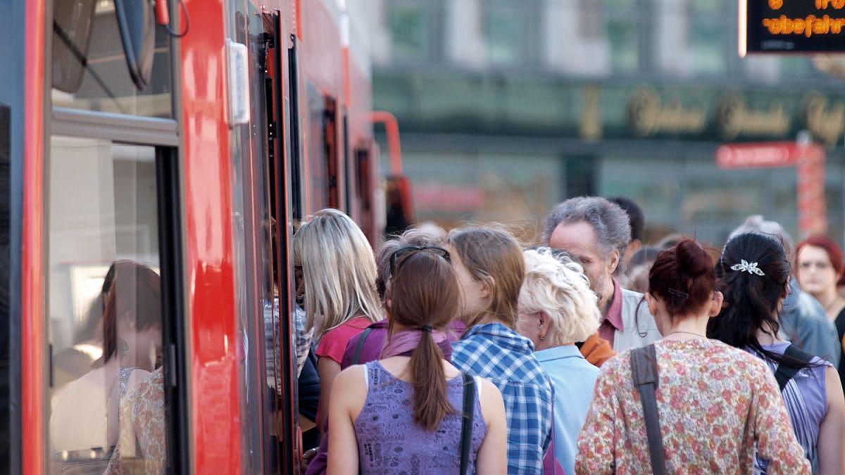 Fahrgastplus in Deutschland: Bus und Bahn weiter gefragt