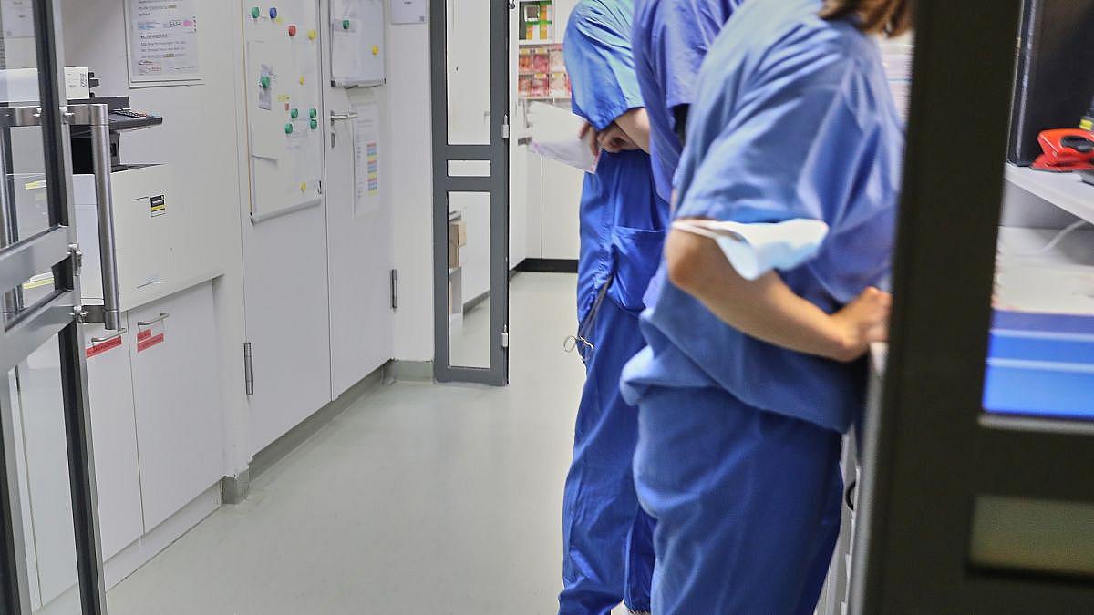 Bundesregierung bereitet sich in Berlin auf mögliche Zivildienst-Wiedereinführung vor
