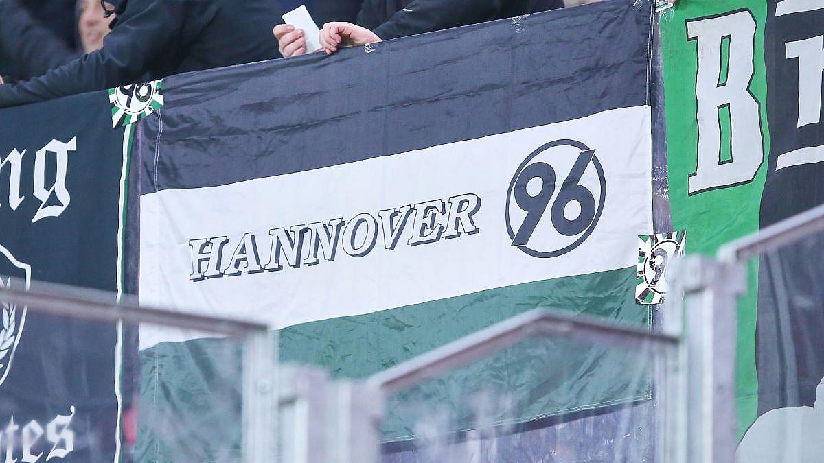 Hannover 96 dreht Spiel gegen Arminia Bielefeld