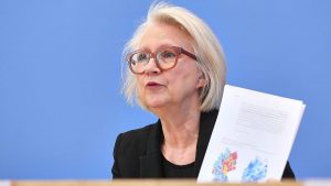 Monika Schnitzer bleibt Chefin der Wirtschaftsweisen in Deutschland