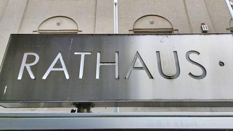 Bitkom-Analyse: Deutschlands digitale Verwaltung auf dem Prüfstand Bitkom-Analyse: Deutschlands digitale Verwaltung auf dem Prüfstand