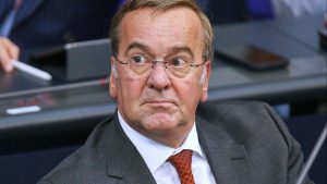 Berlin: Bundesverteidigungsminister Pistorius warnt vor Weltraumkrieg