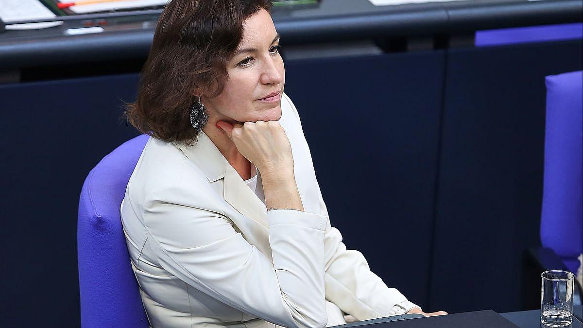 Bär fordert innovative Verhütungsmittel in Berlin