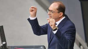 Berlin: Dobrindt warnt vor „politischem Kipppunkt“