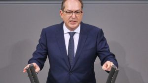 Dobrindt fordert stärkere Drohnenabwehr in Bremen auf der nächsten IMK