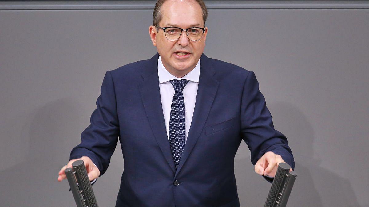 Dobrindt fordert stärkere Drohnenabwehr in Bremen auf der nächsten IMK
