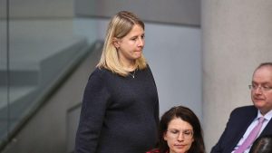 Bundesbauministerin Verena Hubertz plant Reintegration nach Mutterschutz