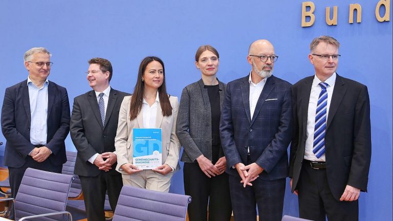 Wirtschaftsinstitute warnen in Berlin vor Fehlinterpretation der BIP-Prognose
