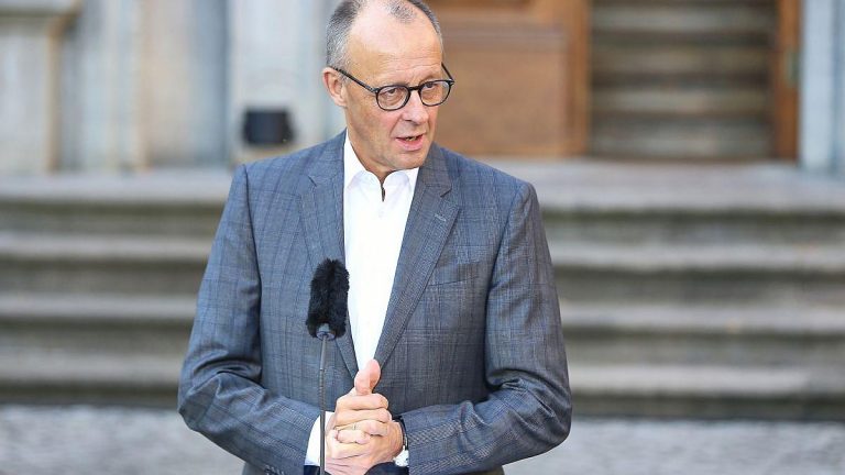 Berlin: Bundeskanzler Merz kündigt konkrete Entscheidungen an