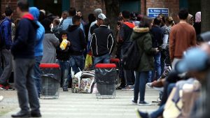 Erster Rückgang der Flüchtlingszahlen in Deutschland seit 2011