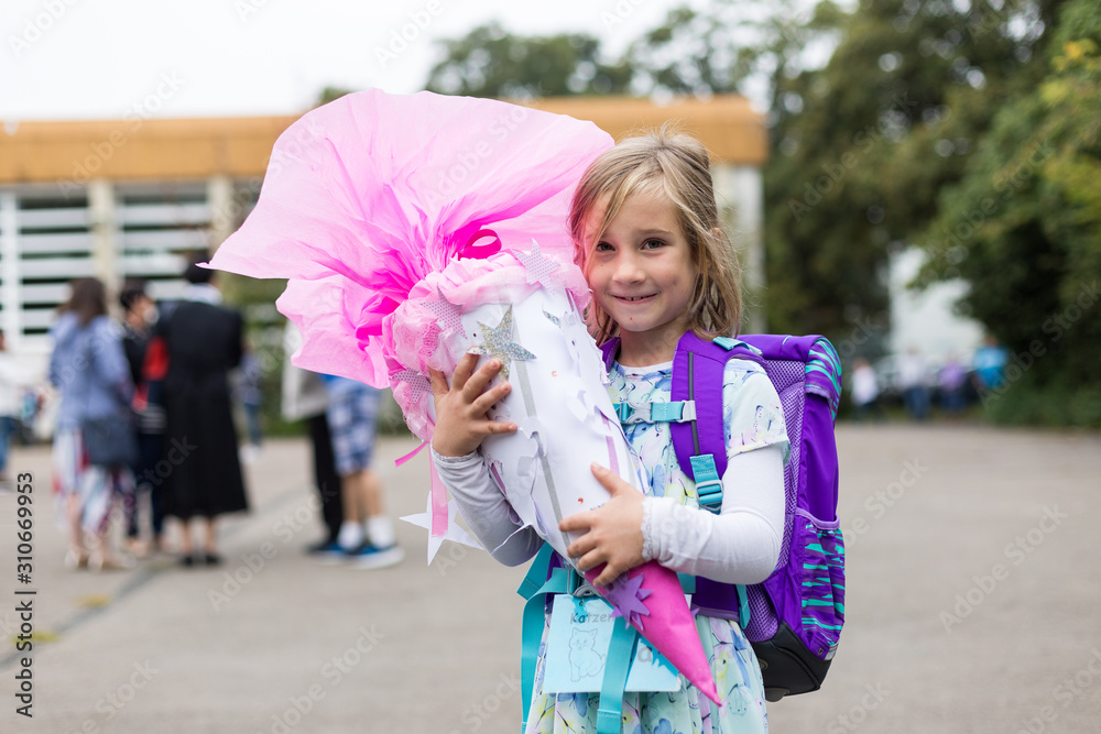Schulstart in Baden-Württemberg: So viele Kinder, Schulen und Lehrer gibt’s 2025/26!