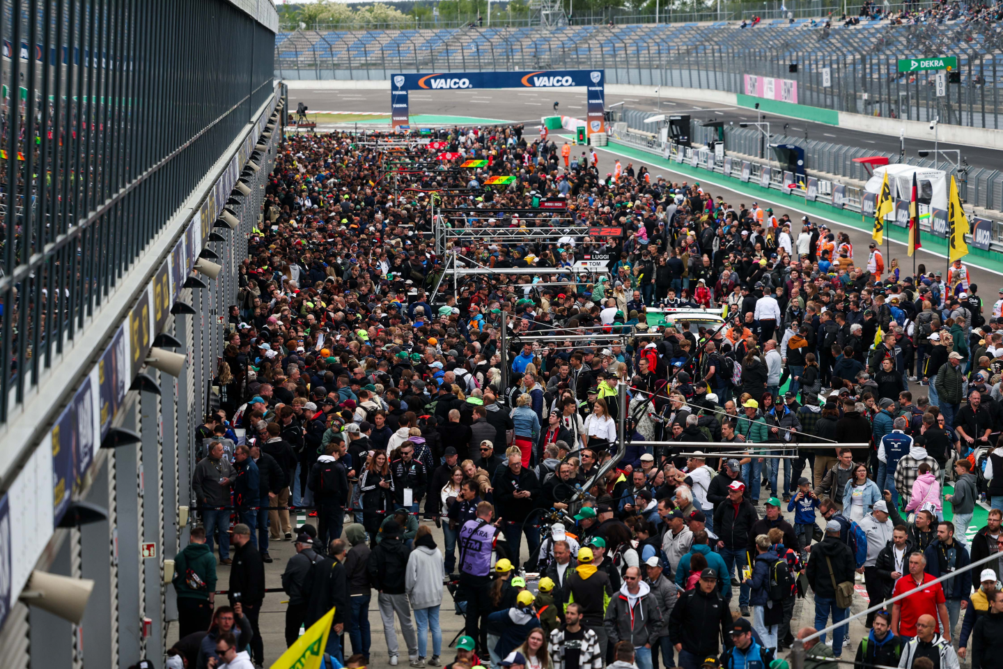 DTM-Finale in Hockenheim: Neun Fahrer kämpfen um den Titel – „Es wird richtig zur Sache gehen!“ image 49