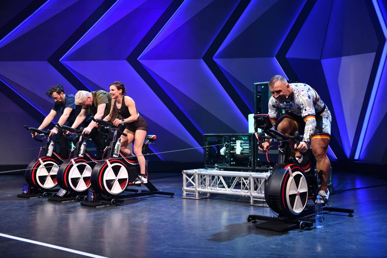 folgen von drei gegen einen die show der champions