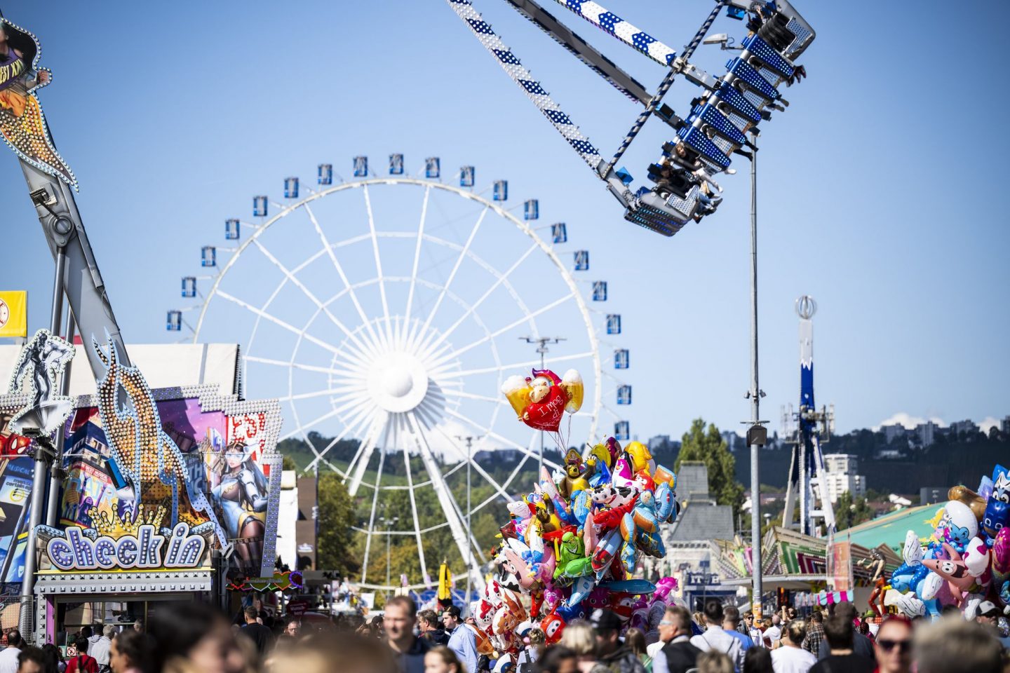Cannstatter Volksfest Halbzeitbilanz: Zwei Millionen feiern – Platz am 3. Oktober wegen Überfüllung zeitweise geschlossen