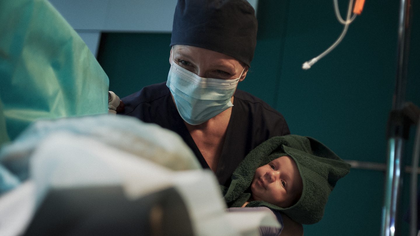 Drama, Liebe, Gewissensfragen: So emotional startet „Doktor Ballouz“ heute in die neue Staffel 87234 2 8