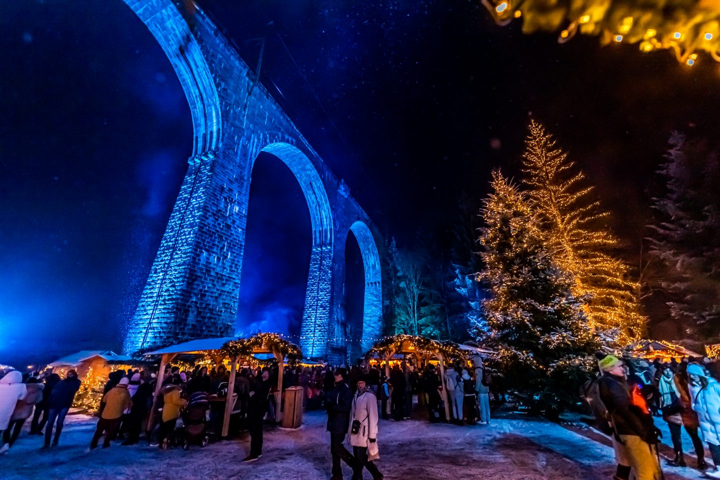 Weihnachtsmarkt in der Ravennaschlucht: Wer hin will, muss schnell sein – So sichern Sie sich jetzt Tickets für einen der schönsten im Schwarzwald Weihnachtsmarkt in der Ravennaschlucht %C2%A9Klaus Hansen 3