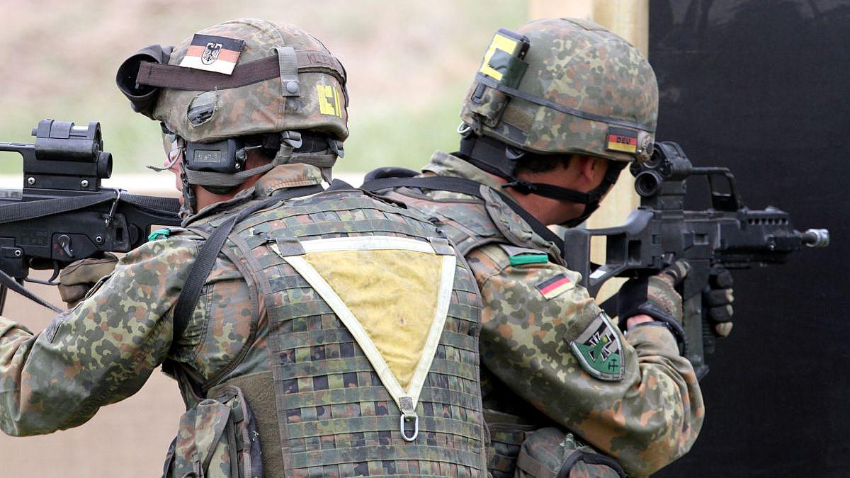 Heeresinspekteur Freuding fordert Heeresflugabwehr und mehr Kampfverbände in Berlin