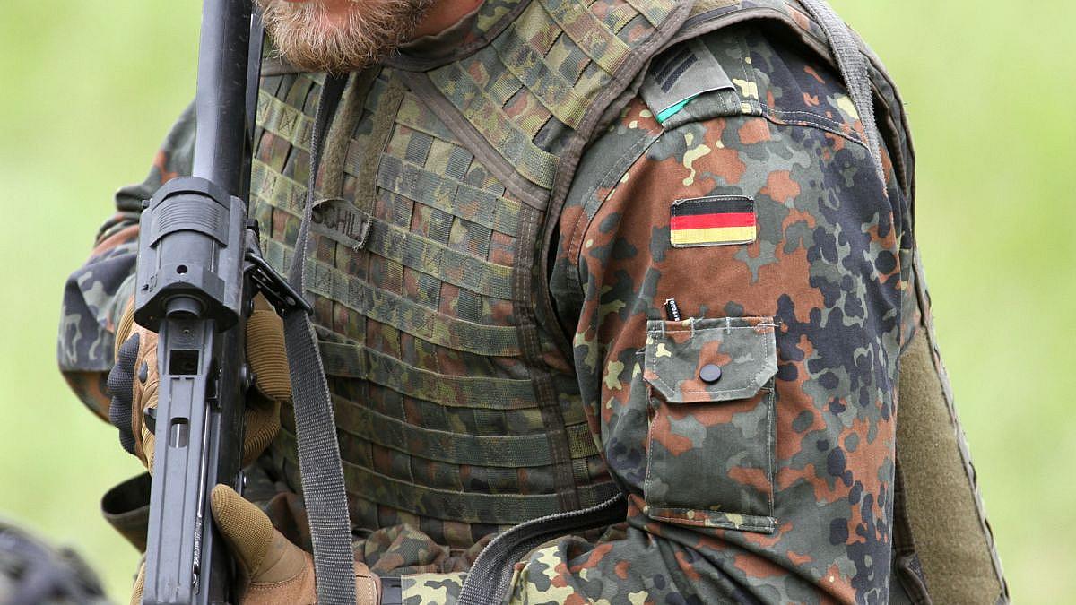 SPD knüpft in Berlin Zustimmung an Wehrdienst-Bedingungen