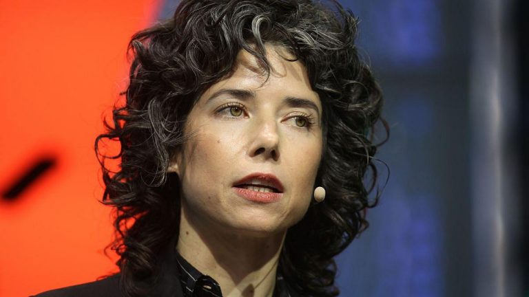 Signal-Chefin warnt in New York vor KI-Hype